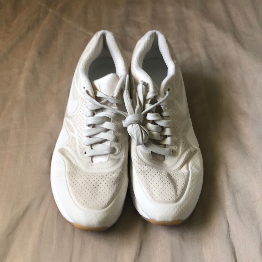 Nike Air, cream/off-white